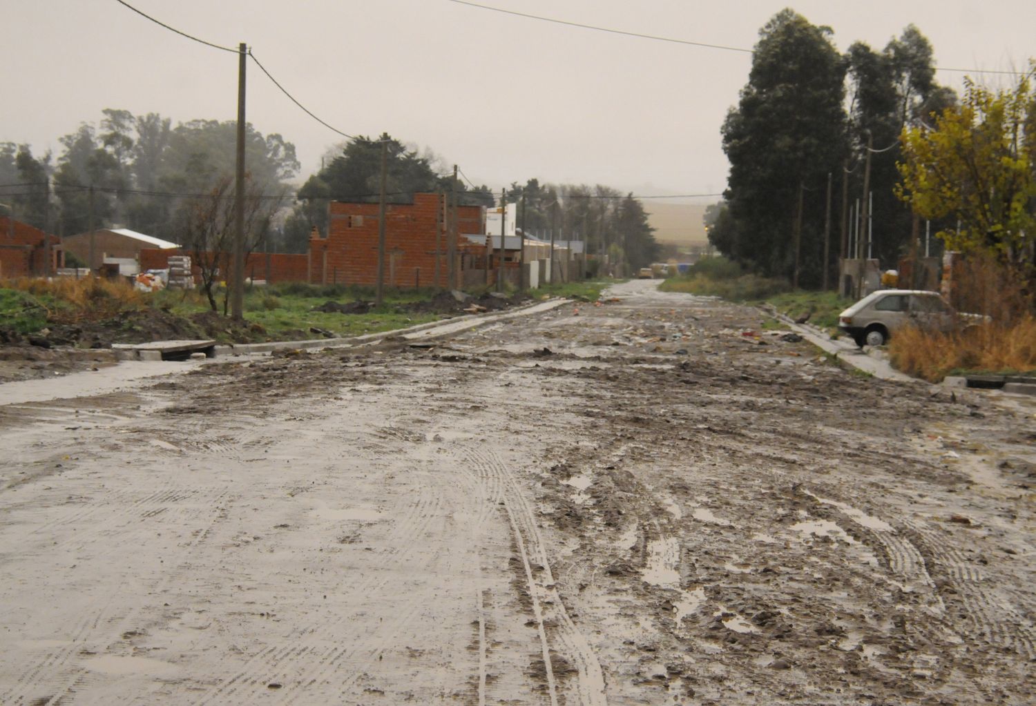 Las lluvias causaron daños en la red vial y hay 500 cuadras para reparar con urgencia