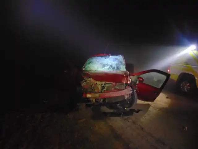 Venado Tuerto: violento accidente en Ruta 8 entre un auto y un camión