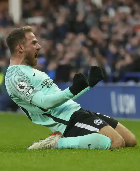 Brighton festejó con un doblete de Mac Allister