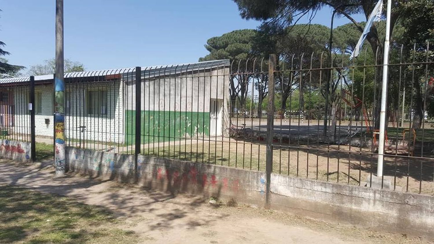 La escuela del barrio Tiro Federal, víctima de un hecho delictivo.