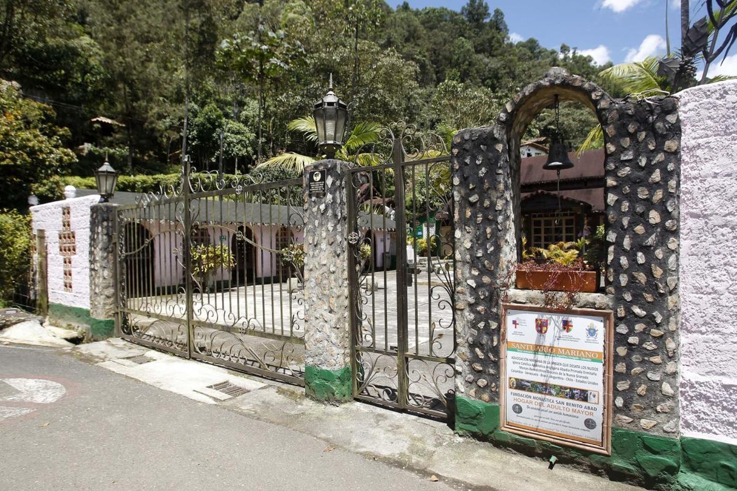 «LA CATEDRAL» DE PABLO ESCOBAR refugia ancianos