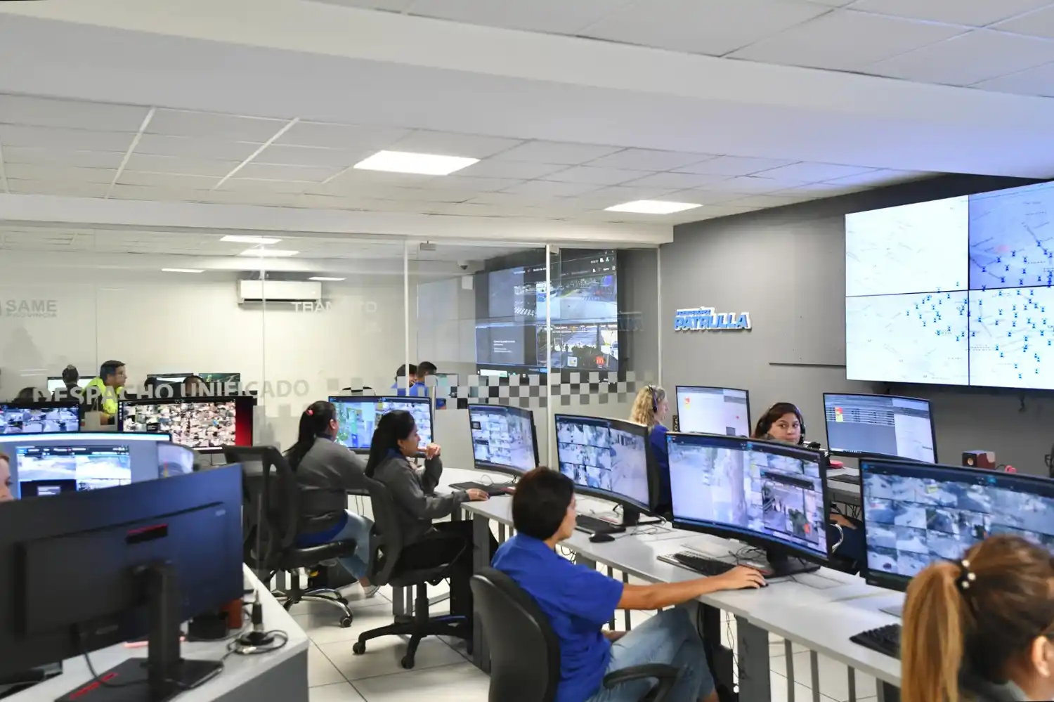La intendenta estuvo en el centro de monitoreo