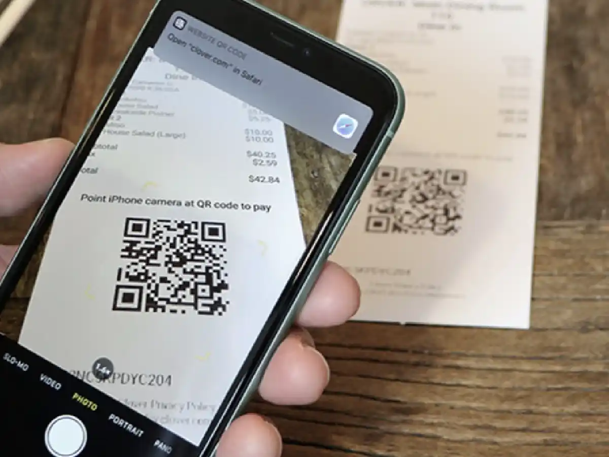 Inmediatez, menor costo y sin tarjetas: los pagos con QR crecen frente al efectivo