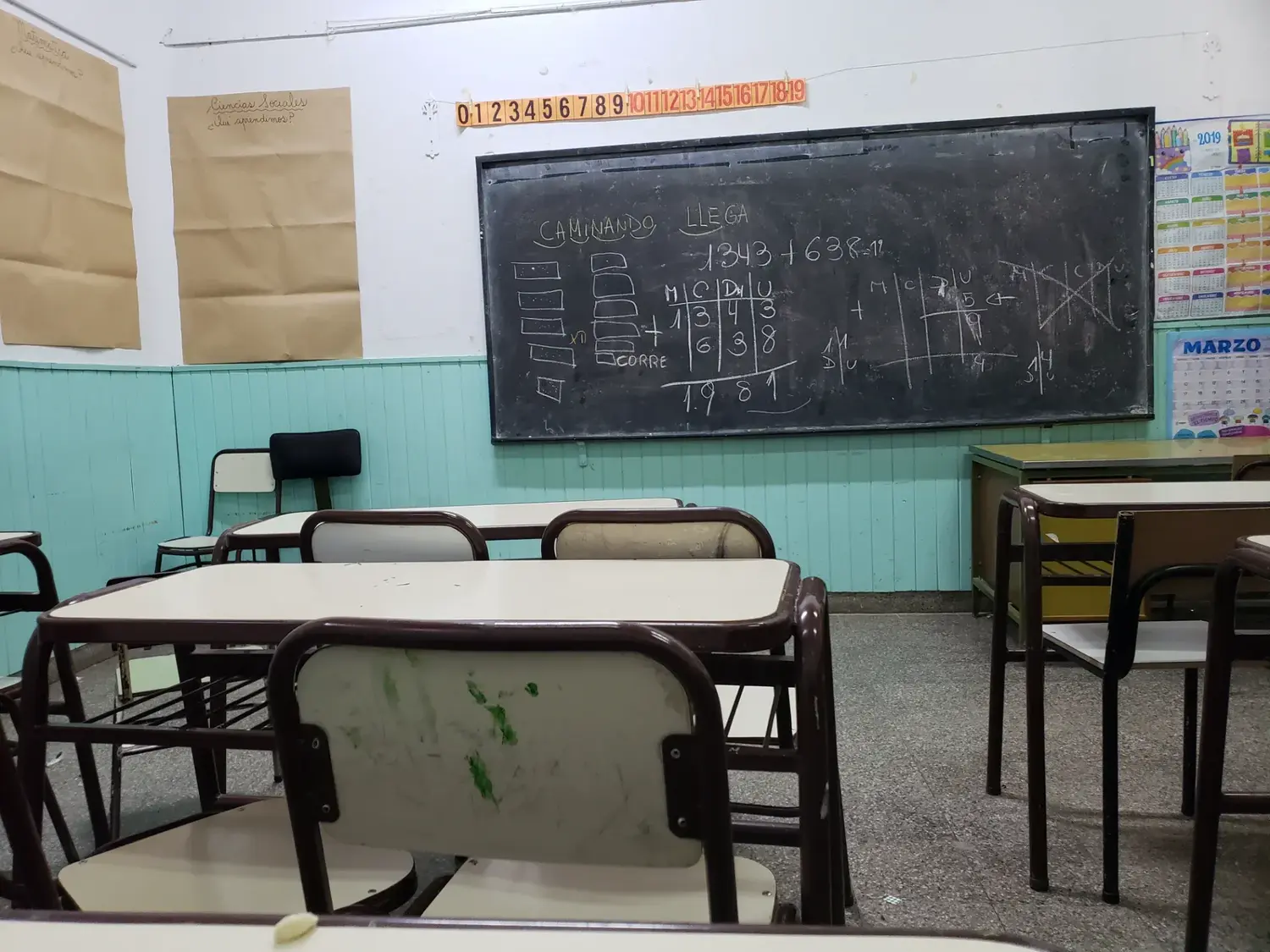 El paro de auxiliares afecta el normal desarollo de clases en toda la ciudad.