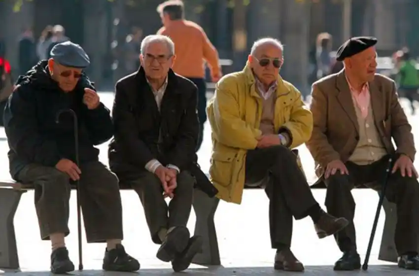 Oficializaron el aumento de 6,12% para jubilaciones, pensiones y asignaciones