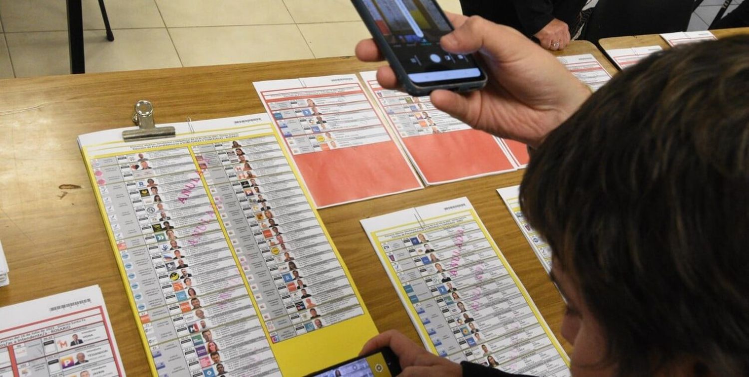 Elecciones 2023: así serán las boletas únicas para las PASO en Santa Fe