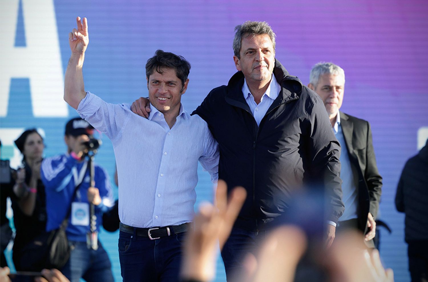 “No somos individuos aislados, somos una comunidad que invierte en educación para construir un futuro mejor para todos”