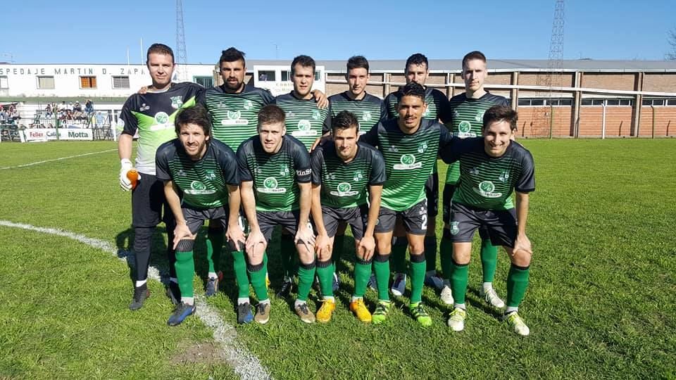 Unión de Crespo derrotó a Unión de Alcaraz, pero no alcanzó
