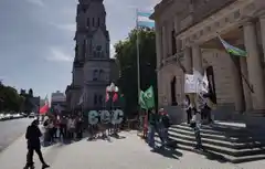 La FNC y la CCC se manifestaron frente al Municipio