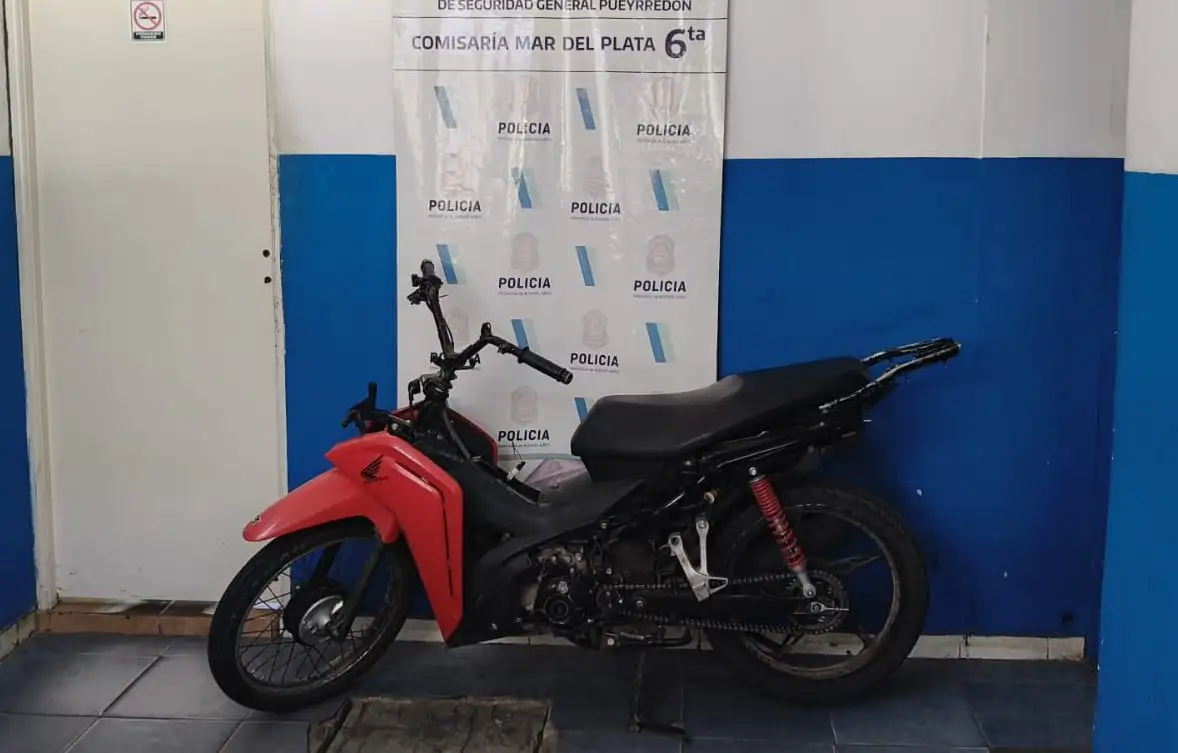 La moto en la que circulaba el malviviente era robada.