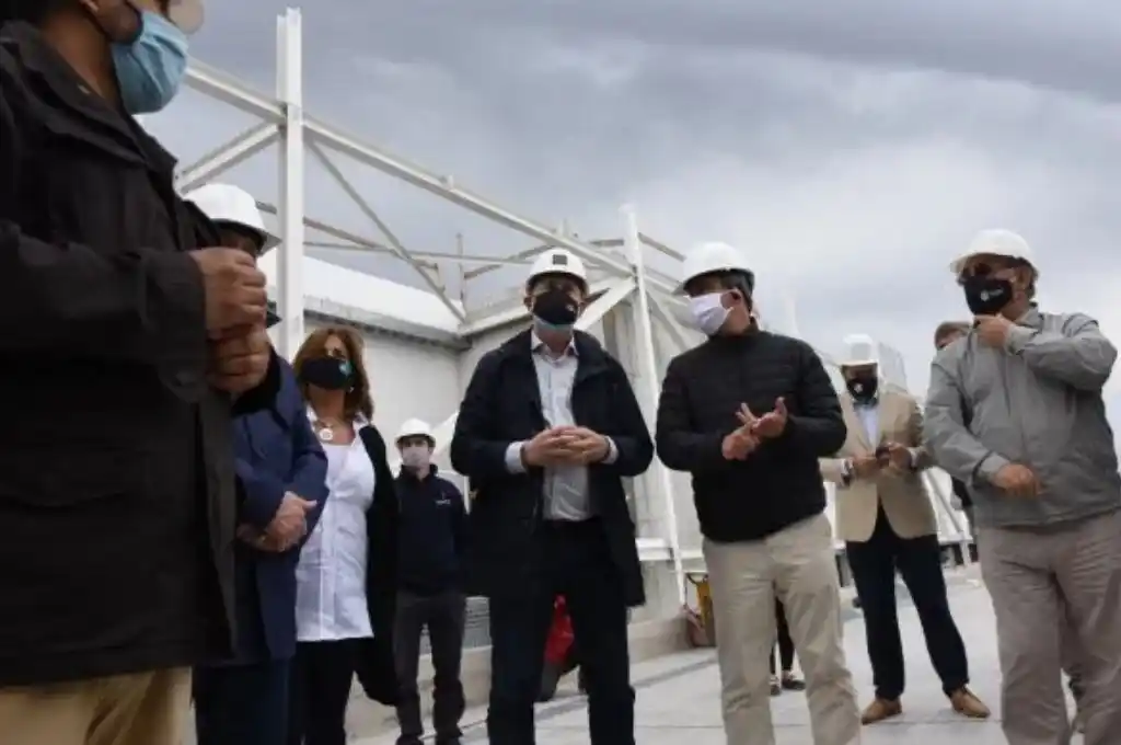 Javkin junto al Gobernador recorrieron obras en Rosario