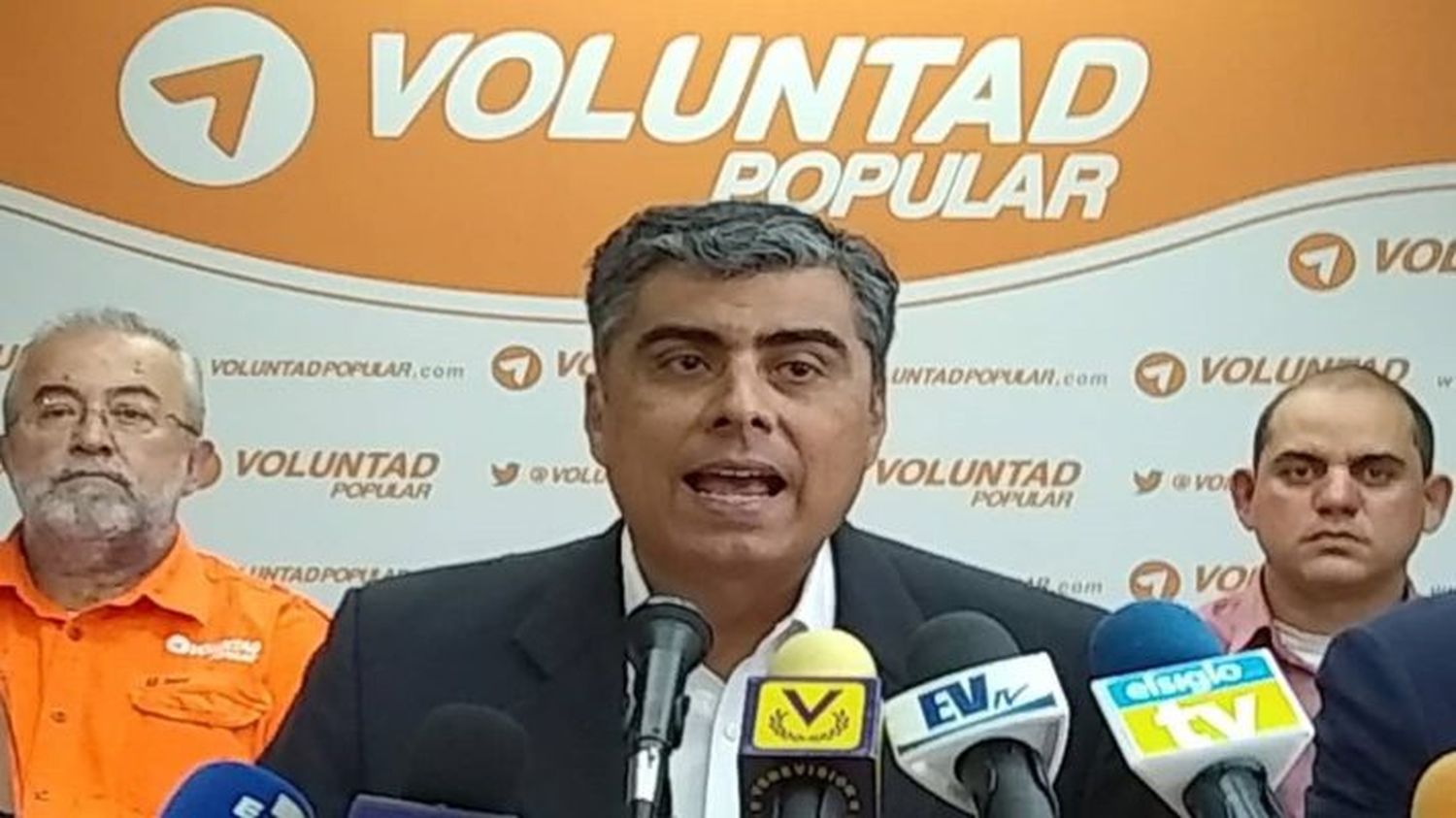 TRAS PERSECUCIÓN DE MADURO, Emilio Graterón se refugia en la embajada de Chile