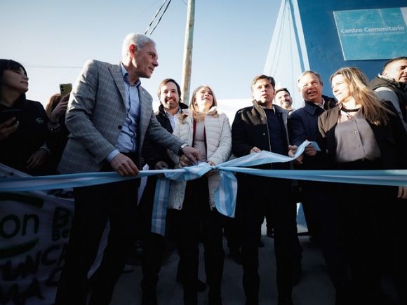 Kicillof inauguró un Centro Comunitario de Salud Mental y Consumos Problemáticos en Berisso