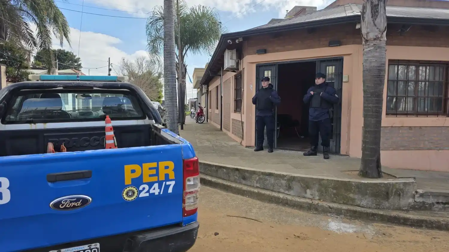 Allanaron una vivienda y una financiera en una causa por presunta usura y amenazas