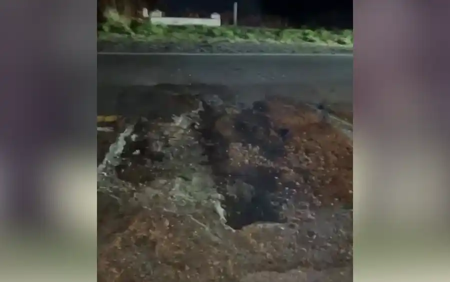 El lugar del pavimento roto