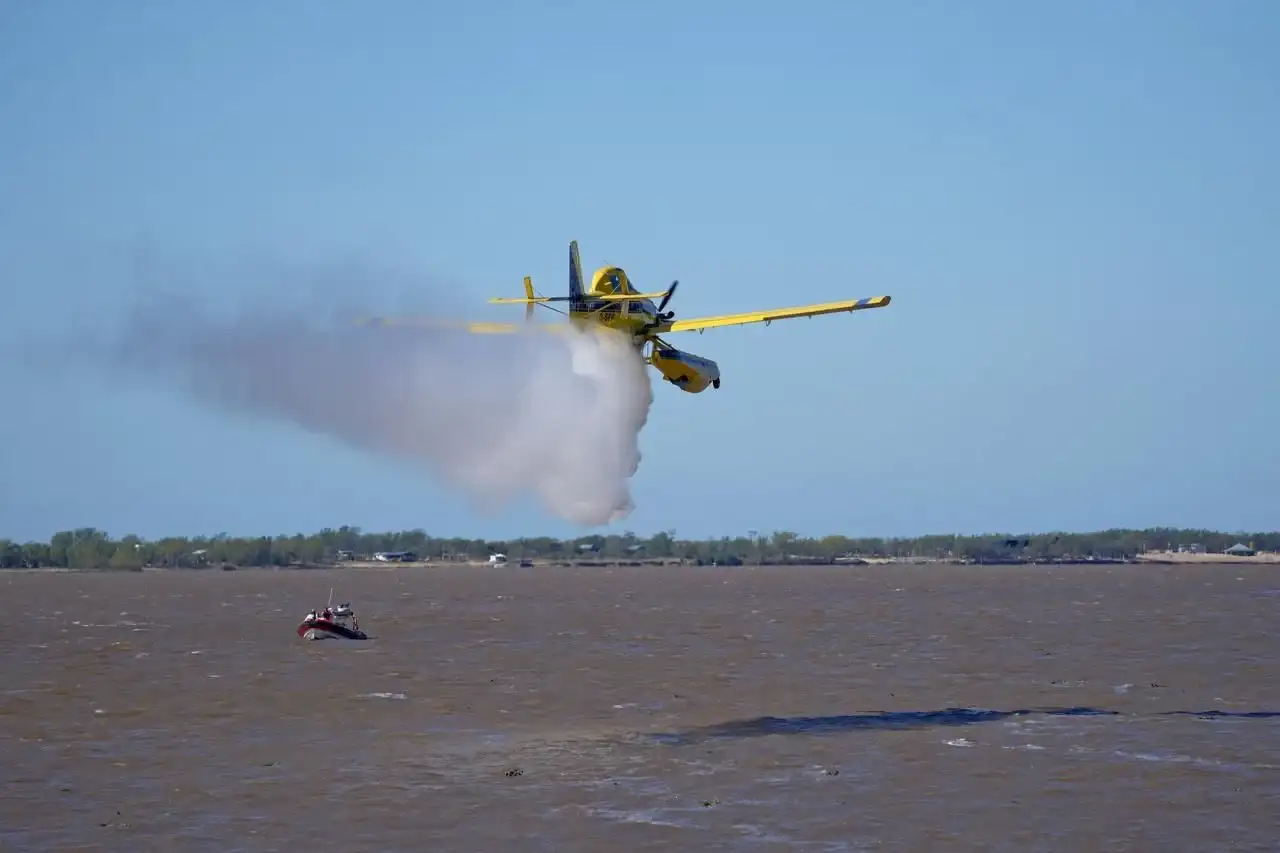 Santa Fe probó con éxito su nueva flota aérea para combatir incendios - 4