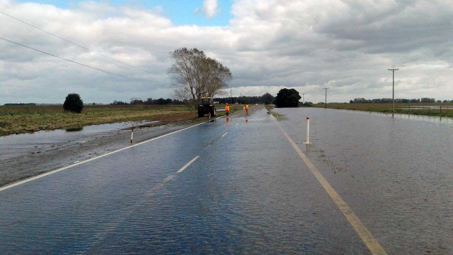 El tránsito en la Ruta 88 afronta serias dificultades tras el temporal