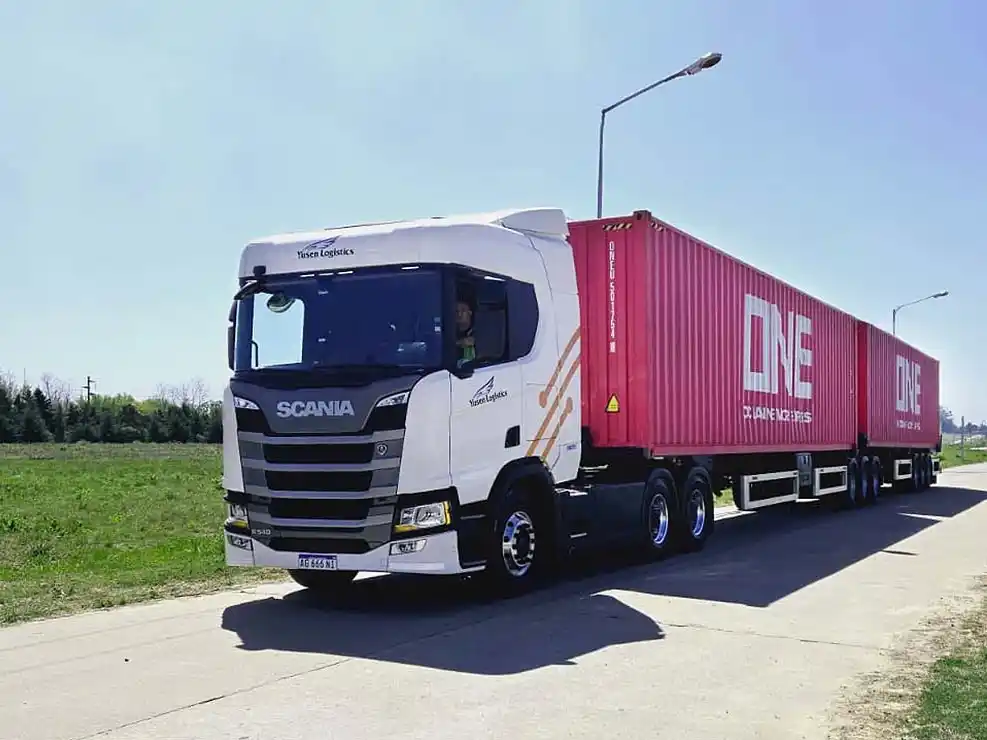 Transportistas alertan sobre el aumento del combustible y aseguran que "pone en riesgo la cadena de abastecimiento"
