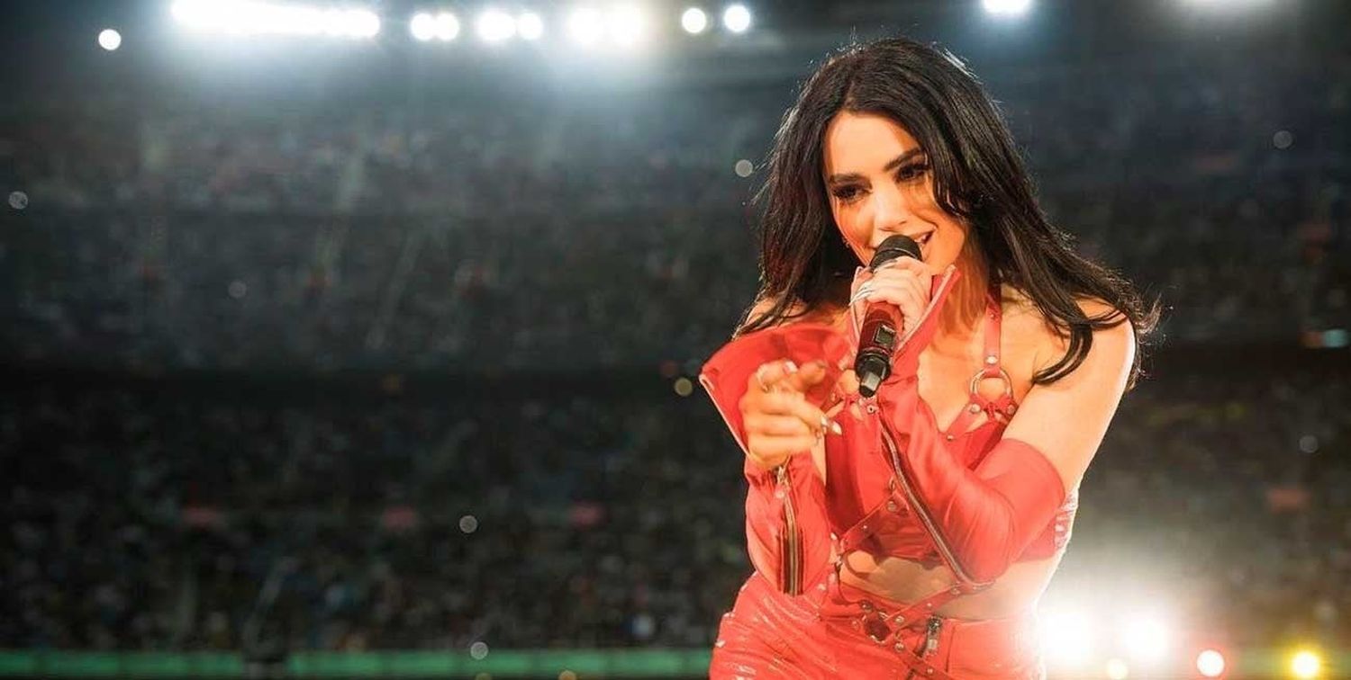 Videos: Lali protagonizó un espectacular show en el Camp Nou de Barcelona