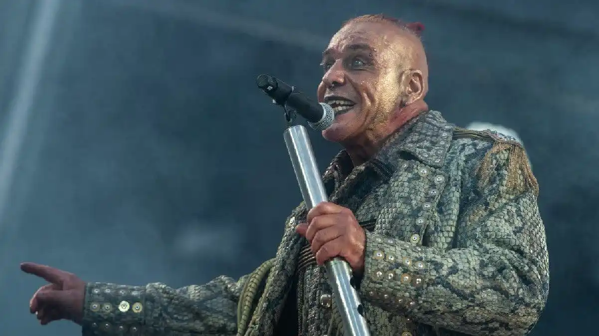 Fiscalía de Berlín pone fin a investigación contra cantante de Rammstein