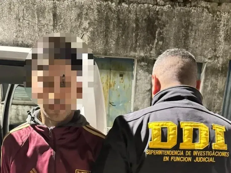 Ariel Giménez, de 29 años, fue arrestado tras una serie de allanamientos en el marco de la causa que investiga el triple femicidio de Florencio Varena.