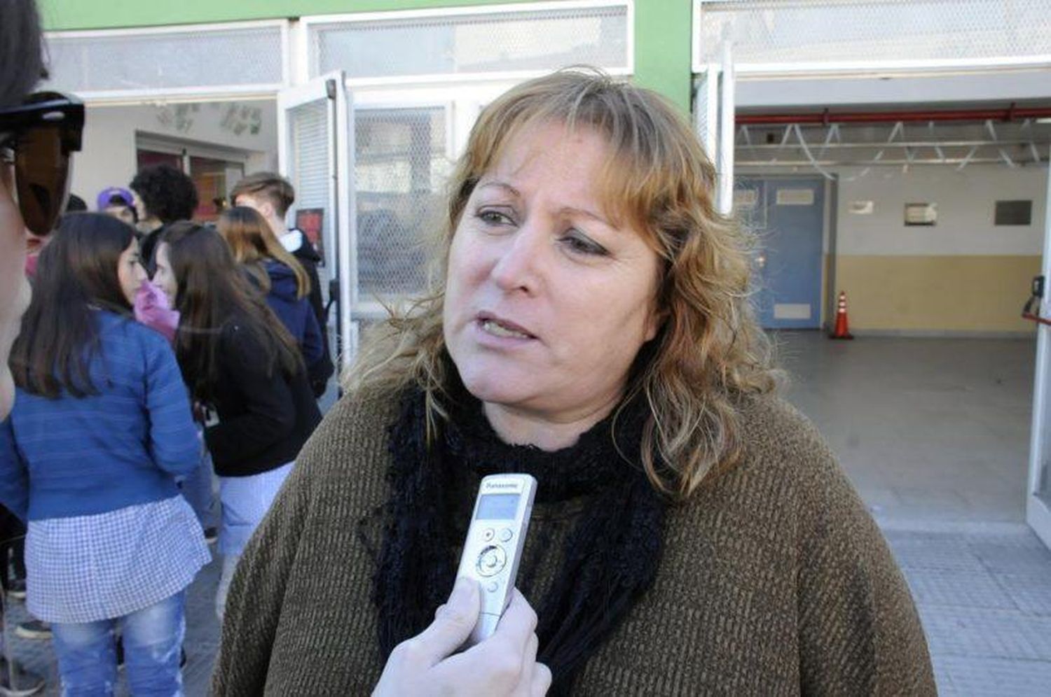 Se firmó el comodato para que Polivalente utilice las instalaciones de la Casa del Deporte