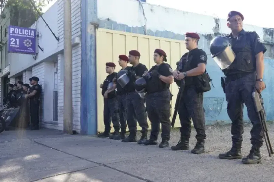 Fuga masiva en la seccional 21ª de barrio Las Delicias: escaparon 25 presos y 9 fueron recapturados