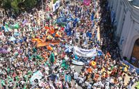 Así se vivió el paro general en Tandil: multitudinaria convocatoria al Banco Nación y la SRT