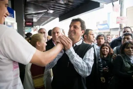 Elecciones 2013: Massa recorrió La Matanza y dijo que "la gente tiene miedo por la inseguridad"