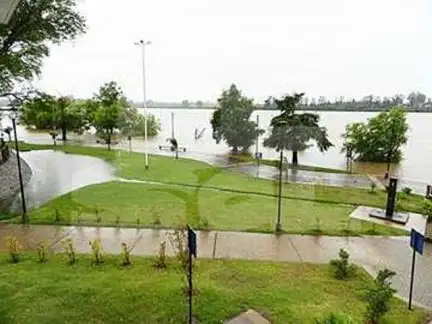 Clausuran un camping por  la crecida del río Uruguay