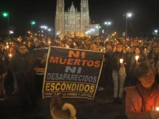 Temporal en La Plata: Miles de vecinos marcharon a un mes de la catástrofe