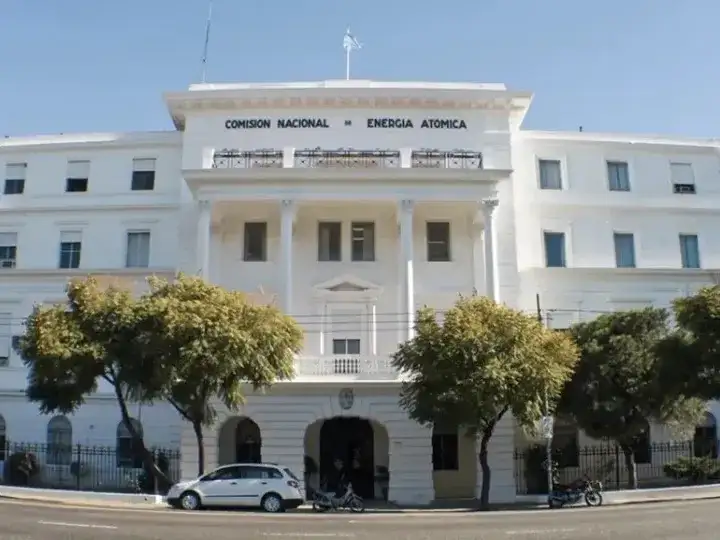ATE tomó la Comisión de Energía Atómica en rechazo a 100 despidos