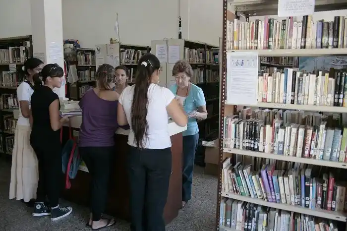 La Biblioteca de Quequén organiza un almuerzo