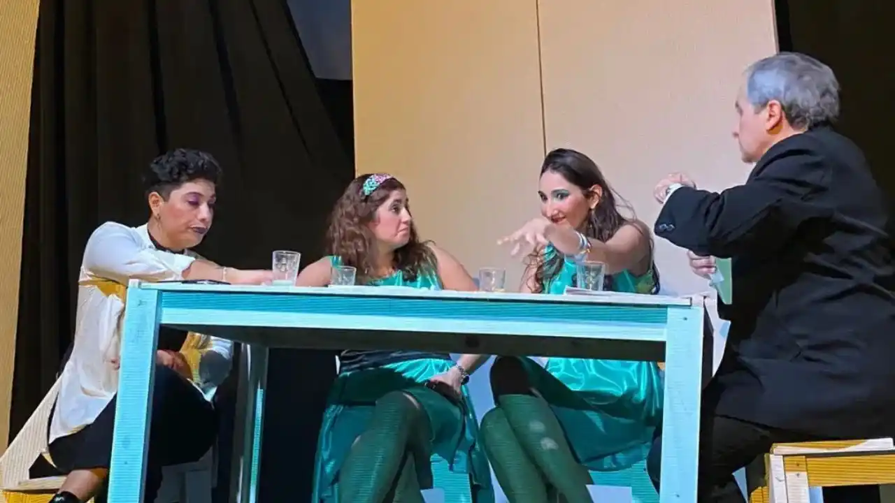 Doble función en Espacio Runciman.