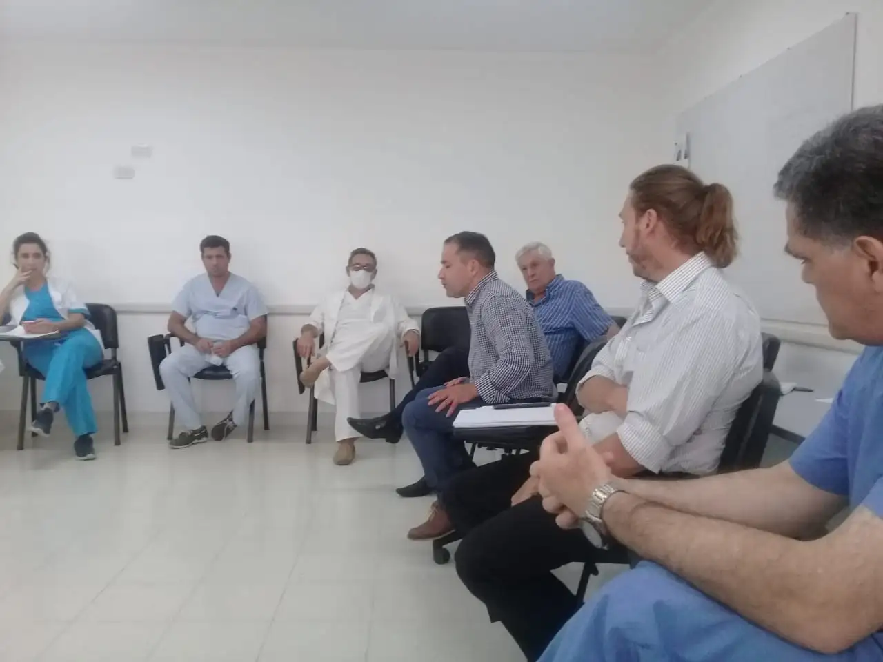 El Director del Hospital mantuvo un nuevo encuentro con médicos terapistas