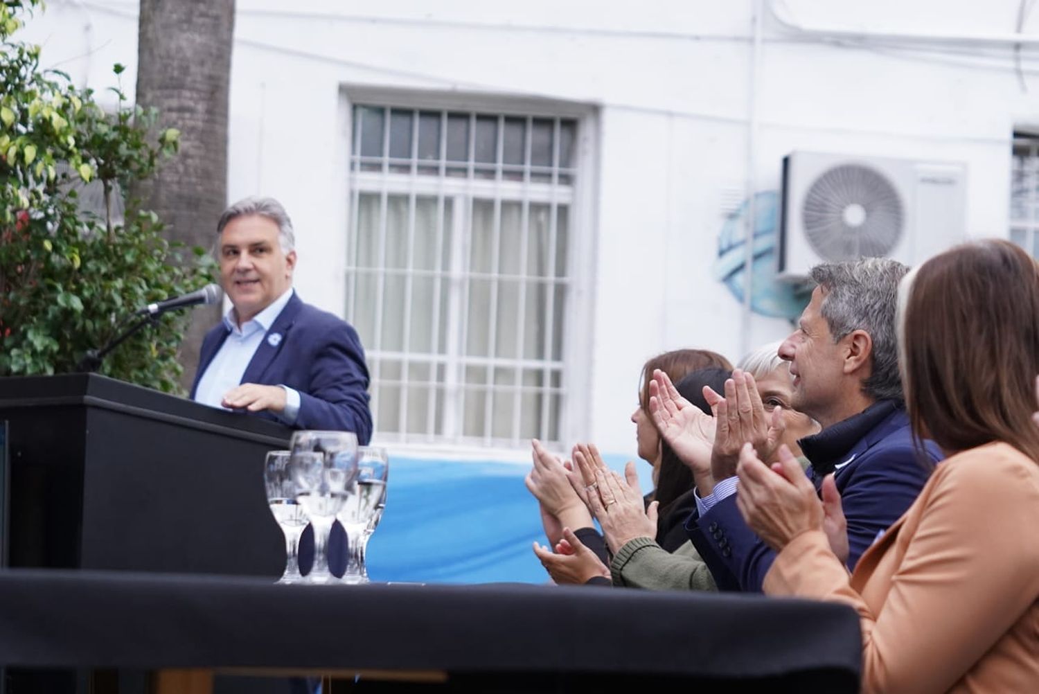 Llaryora encabezó el acto en la Residencia Infanto Juvenil.
