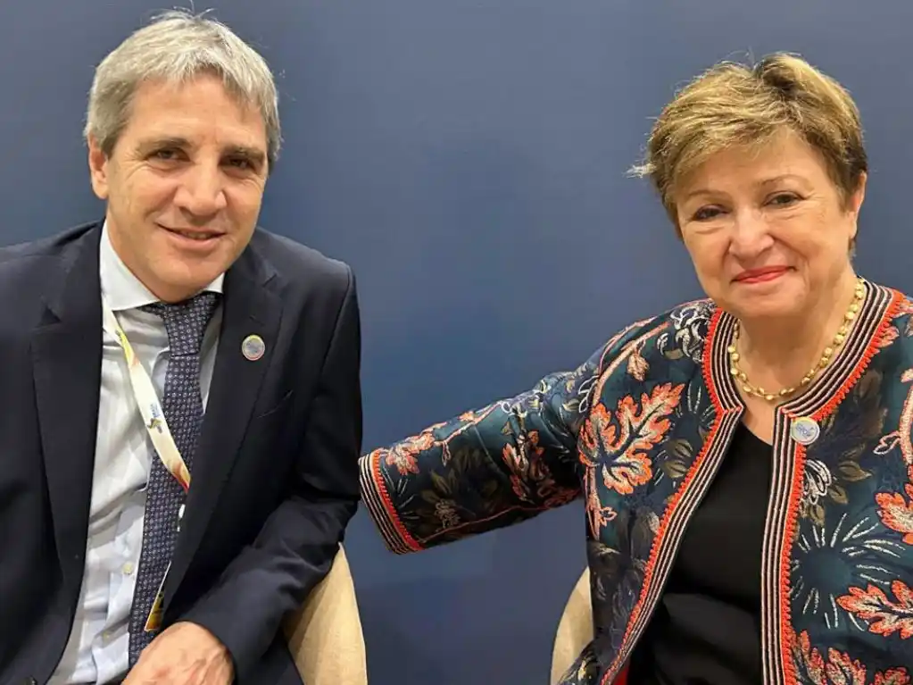 El Gobierno debe resolver cómo engrosar sus reservas, una de las exigencias del FMI.