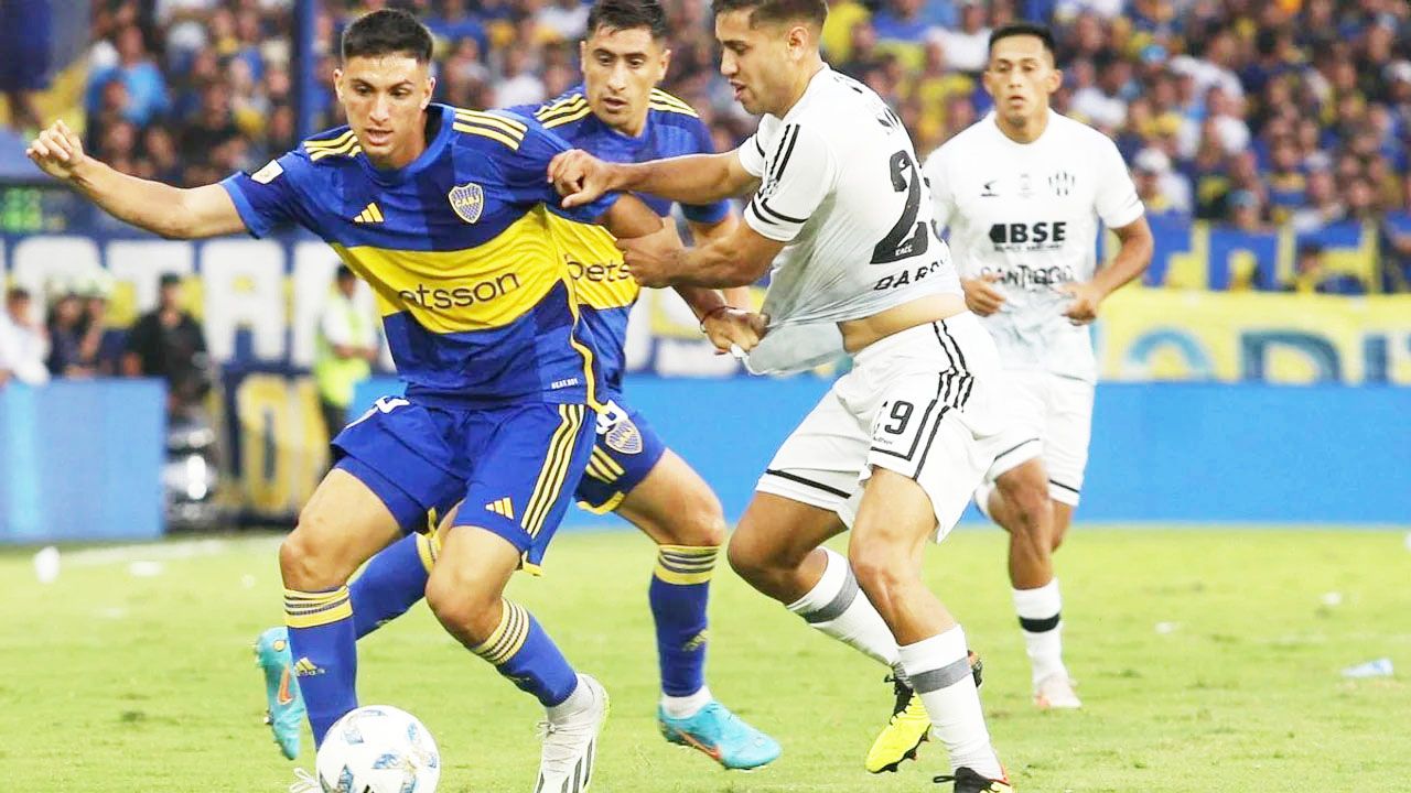 Boca visita al duro Central Córdoba para apoderarse del liderazgo en su zona
