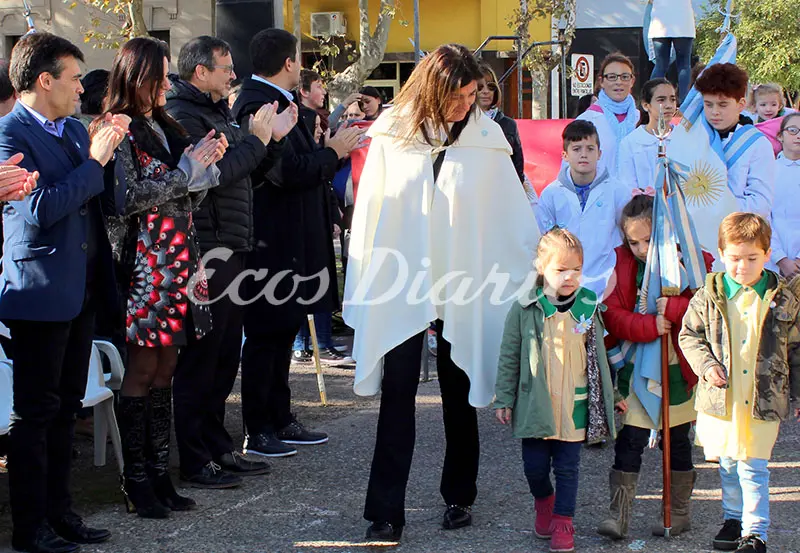 Con fervor patriótico
