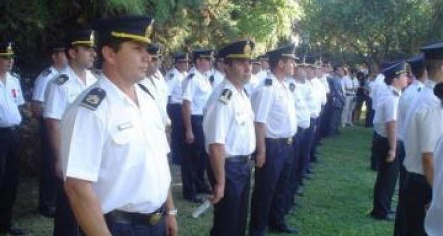 La policía celebró su día en la Distrital