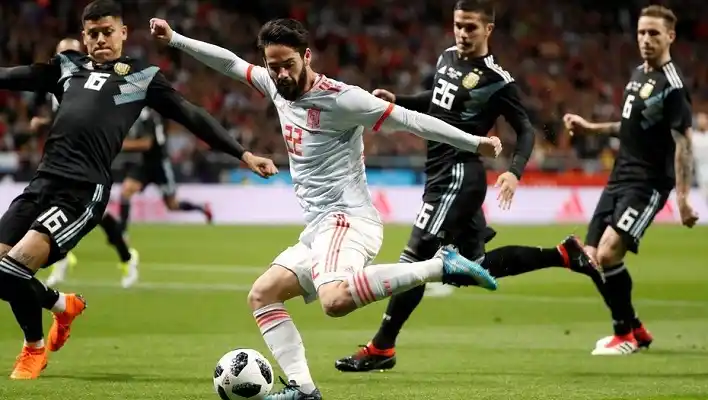 En el último amistoso, España goleó a Argentina por 6 a 1