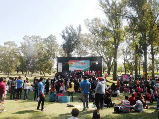 Hoy se realiza la Fiesta por el Día del Estudiante y la primavera