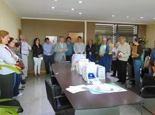 Iosper entregó audífonos a 15 afiliados: suma 400 durante el 2015