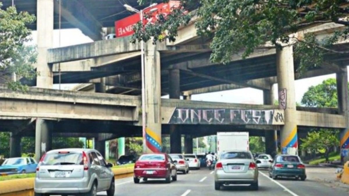 TRES DETENIDOS: suegra se «encompichó» con su hijo para arrojar a nuera al vacío desde autopista