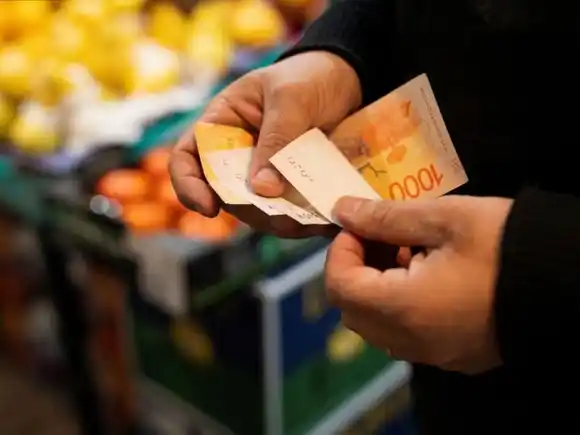 Los salarios comenzaron el año con una suba levemente por encima de la inflación