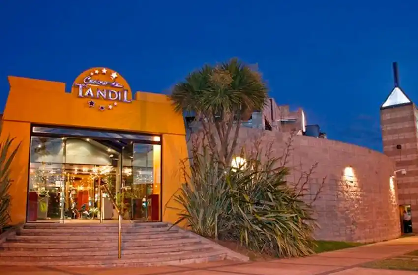 Tras más de nueve meses de inactividad, reabrió el Casino de Tandil
