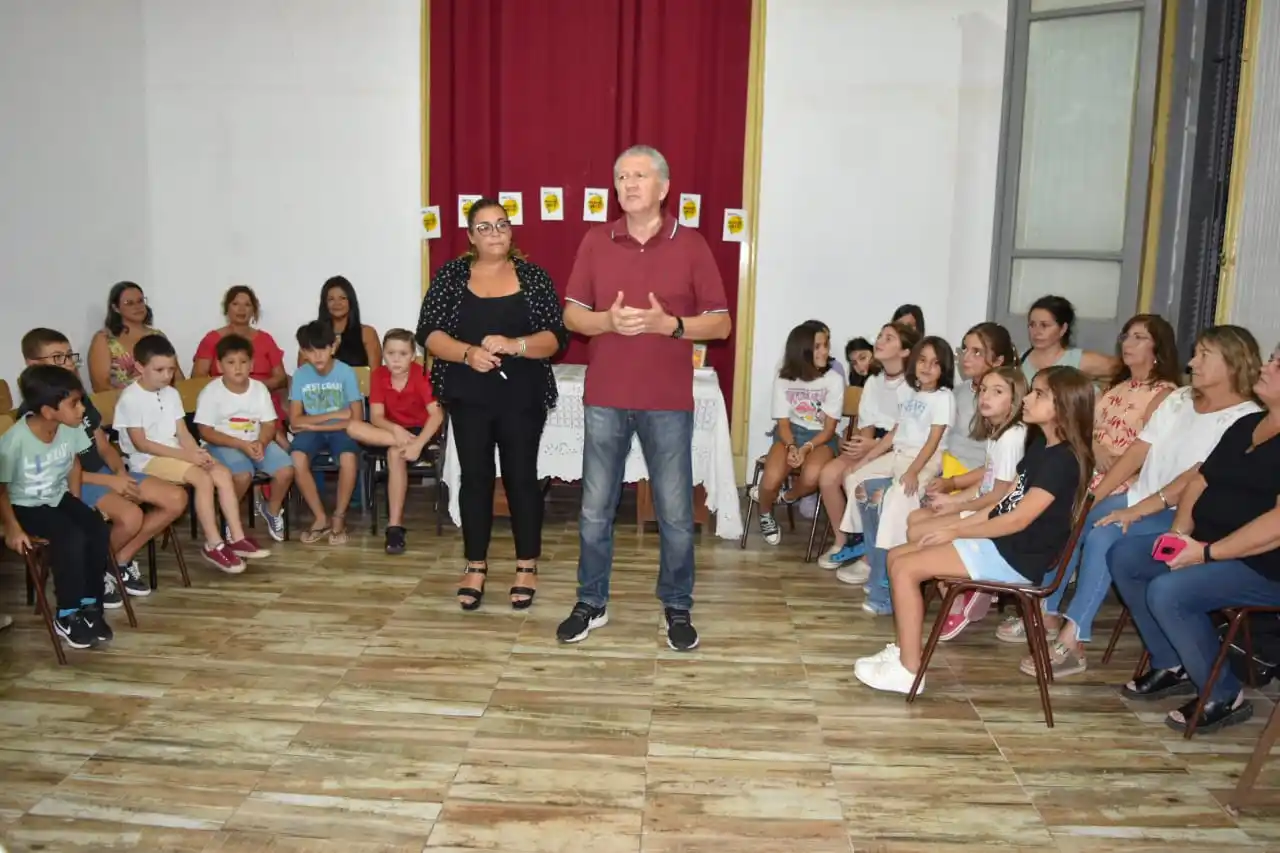 Se realizó la primera exposición de “Arte Huellas Med”