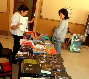 Con entrada libre y gratuita, se realiza la Primera Feria del Libro Teatral