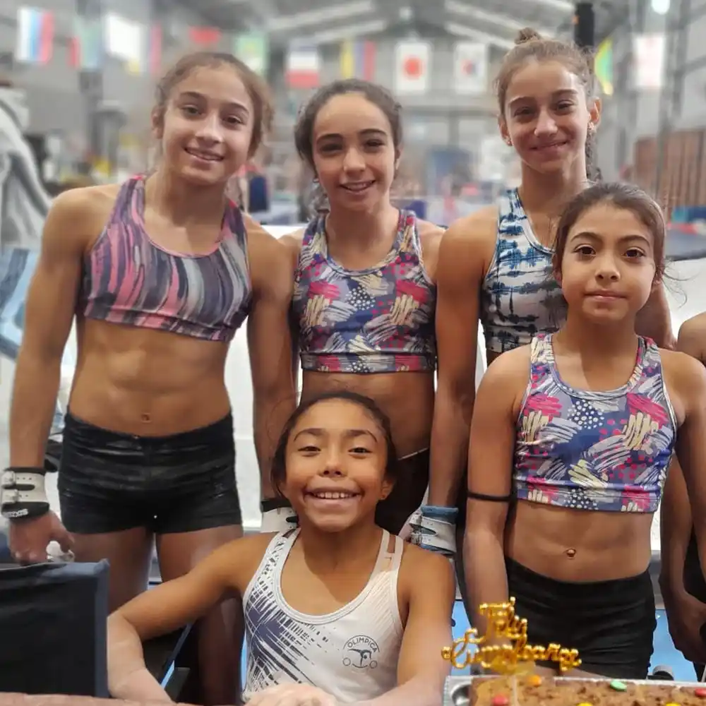 Gimnastas de Pilar piden apoyo para competir en el país y el exterior