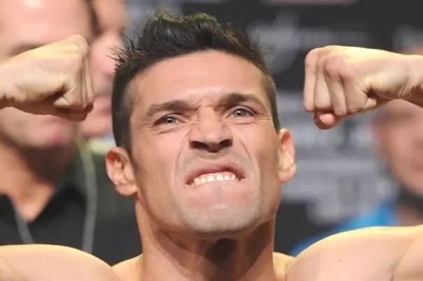 "Maravilla" Martínez y Martin Murray aprobaron el pesaje y habrá combate en Vélez